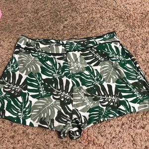 Forever 21 leaf print flowy shorts!